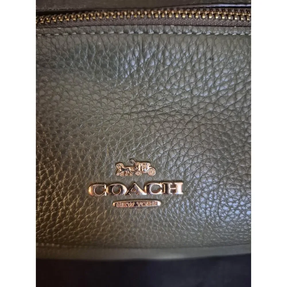 COACH Bag 30550 Backpack Pebbled Leather Medium Women's - Rare Green Authentic